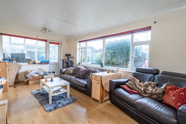 25, Pryors Lane, Bognor Regis photo 4