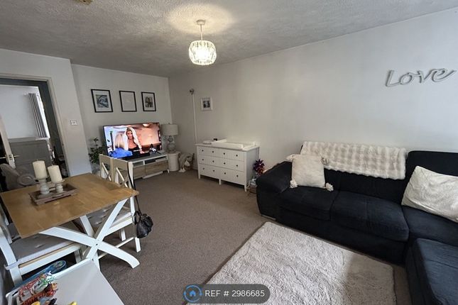 Flat, Robinson Court Churchdale Road, Eastbourne photo 3