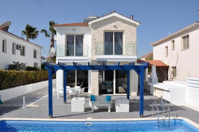 Detached house for sale in Mazotos, Cyprus