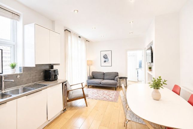 Hazelbourne Road, London photo 2