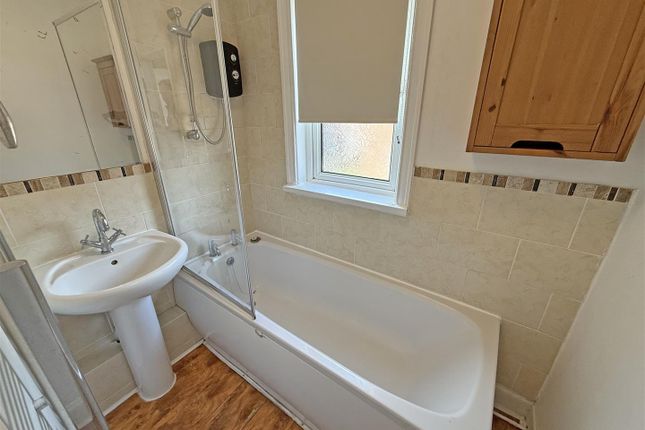 44, Salisbury Avenue, North Shields photo 5