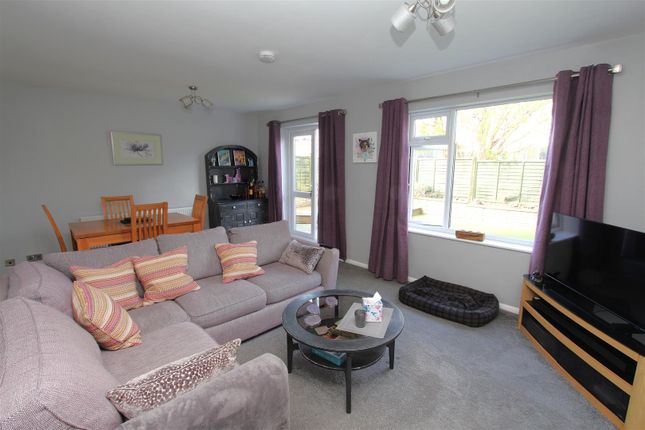 25, Waveney Road, Bristol photo 2