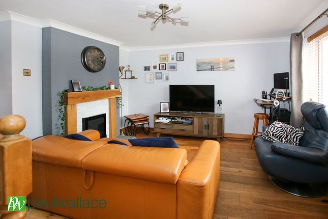 23, Galloway Close, Broxbourne photo 2
