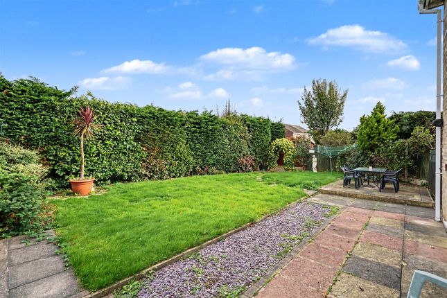 Peakdale Close, Nottingham photo 4