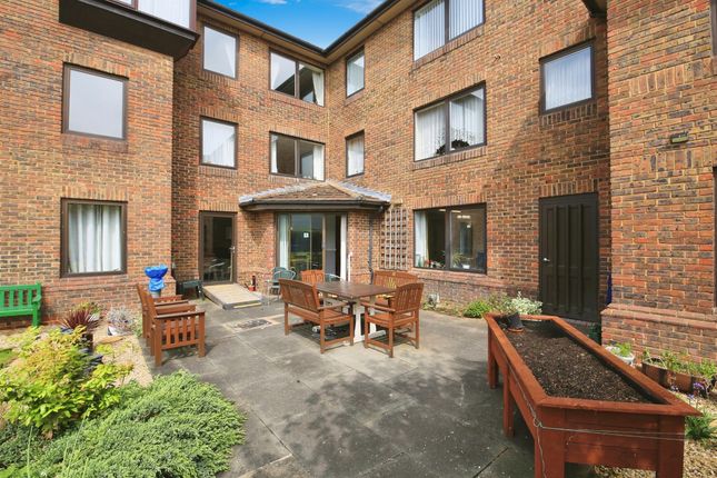 Flat 33, Homenene House, Peterborough photo 4