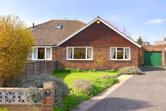 3-bed house on 10, Farm View, Cobham, £695,000