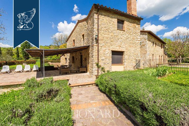 Villa for sale in Gaiole In Chianti, Siena, Toscana