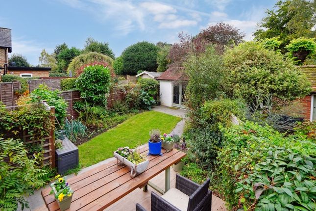 3, Spring Gardens, Bourne End photo 3