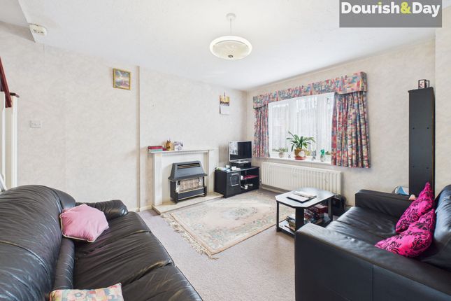 1 Astoria Drive, Stafford photo 2