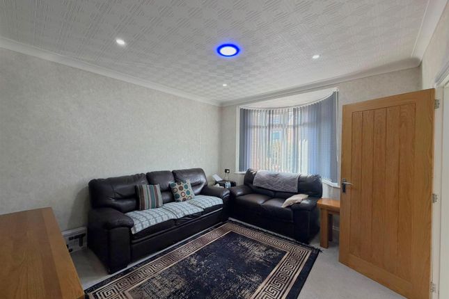 95, Kitchener Road, Leicester photo 3