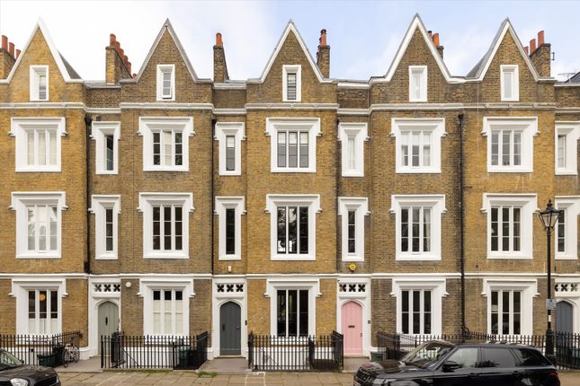 Thumbnail Terraced house for sale in Lonsdale Square, Barnsbury, London