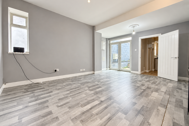 62 Monk Street, Aberdare photo 3
