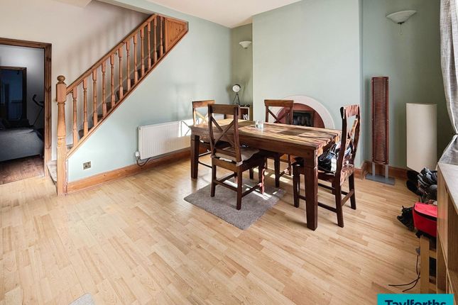15 Lower West Avenue, Barnoldswick photo 3