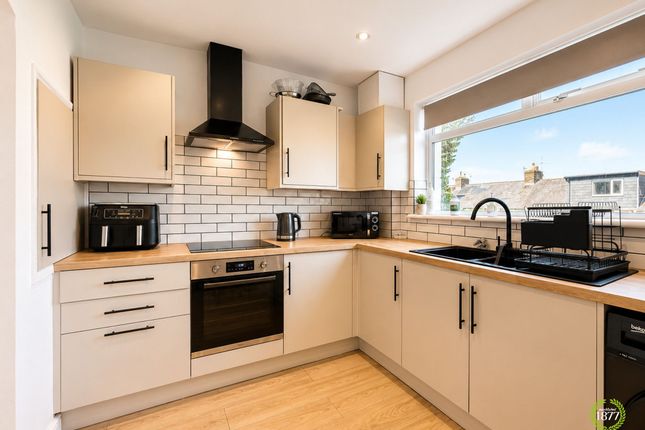12 Coniston Avenue, Accrington photo 4