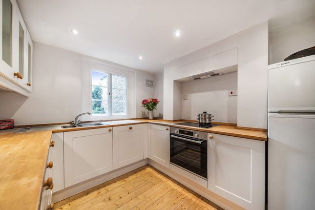 Thumbnail Terraced house to rent in Walcot Square, London