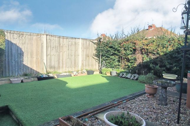 35, Ashleigh Avenue, Pontefract photo 4