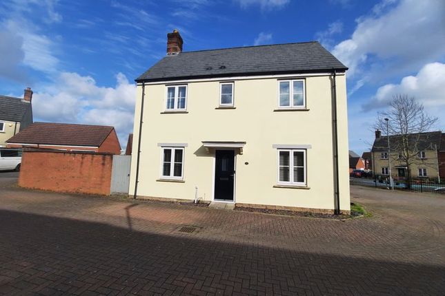 End terrace house for sale in Hawks Rise, Yeovil