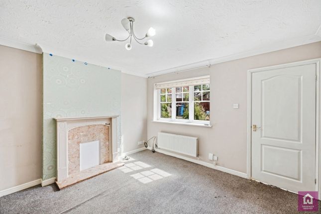 8, Tideway Close, Manchester photo 2
