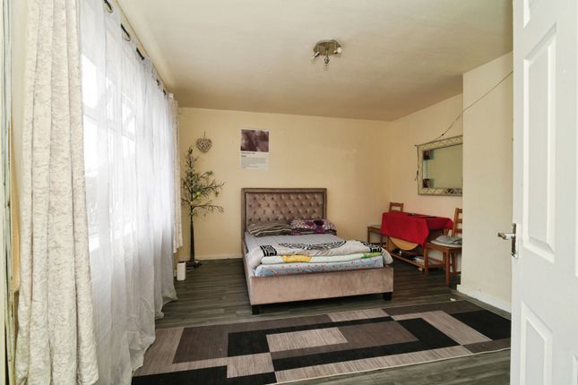 1, Barchester Avenue, Greater Manchester photo 3