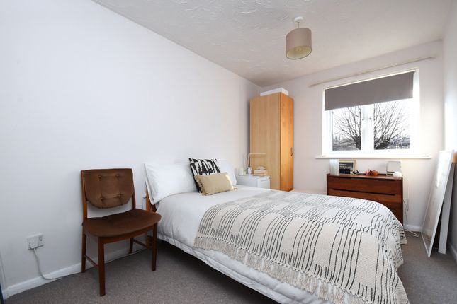 Flat 19, Ladywell Heights, London photo 2