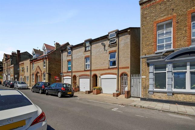 Thumbnail Town house for sale in Station Road, London