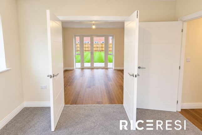 6 Rawson Way, Newport Pagnell photo 4