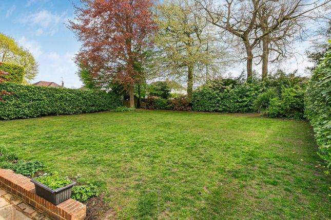 42, The Lorne, Leatherhead photo 2