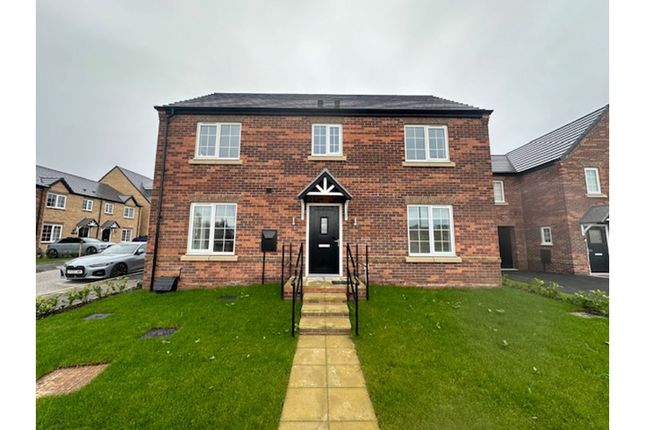Thumbnail Detached house for sale in Colliers Road, Featherstone