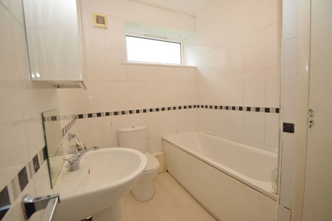 Addlestone House, Chertsey Road, Addlestone photo 3
