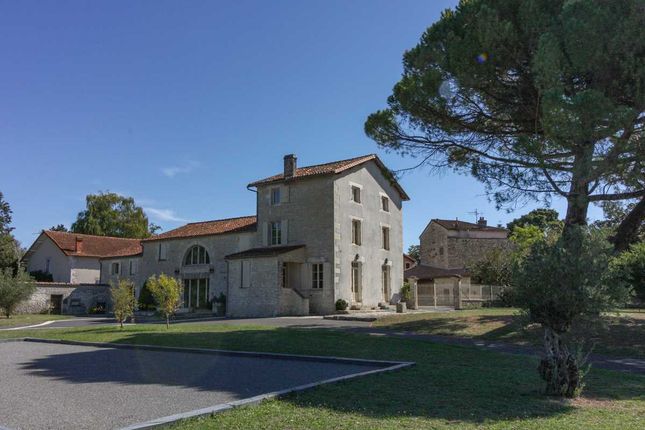 Thumbnail Property for sale in Mansle, Charente, 16230, France
