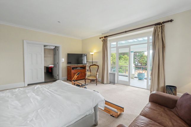 16a, West Overcliff Drive, Bournemouth photo 4