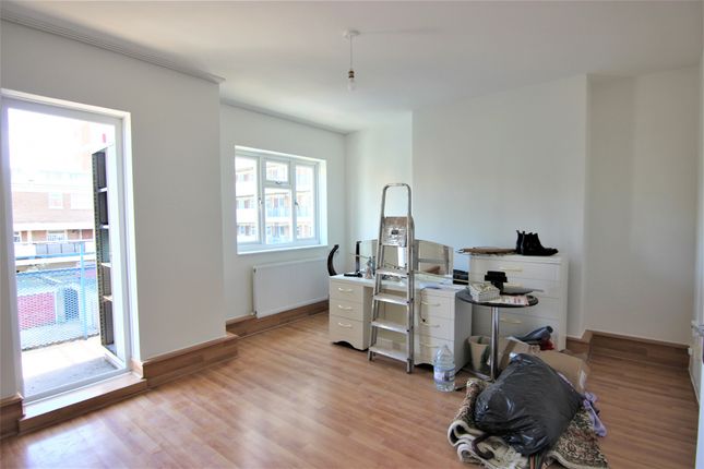 Flat 13, Sloane House, London photo 4