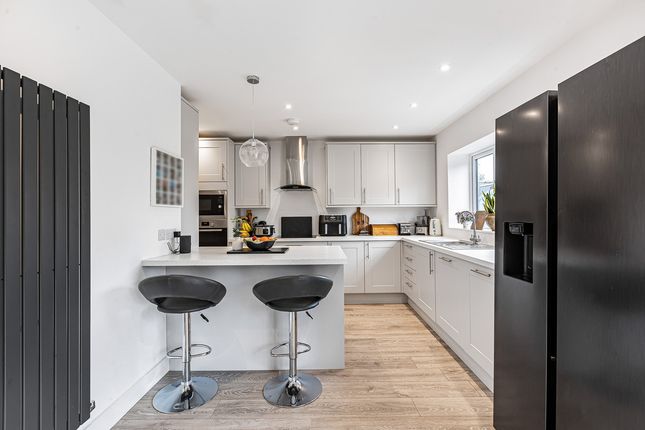 18, Latton Close, Southmoor photo 4