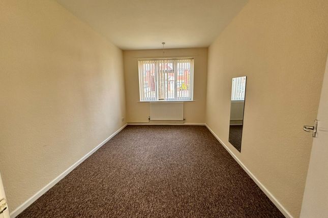 Flat 8, Royds Court, Sandbach photo 5
