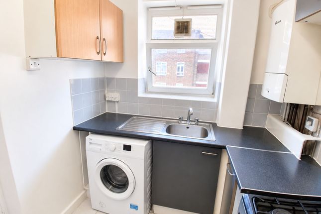 Flat 25, Fairmead House Homerton Road, London photo 2