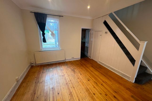 Terraced house to rent in Sutherland Road, London