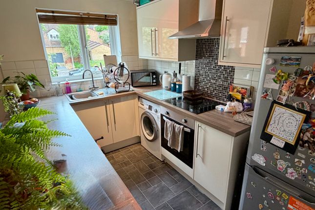 33, Bond Road, Gillingham photo 3
