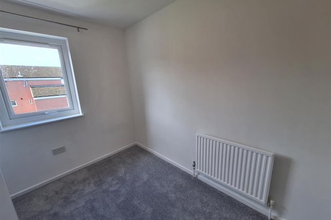 Terraced house to rent in Chadburn, Peterborough