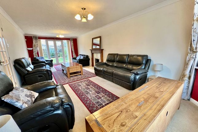 156 Barrowby Road, Grantham photo 4