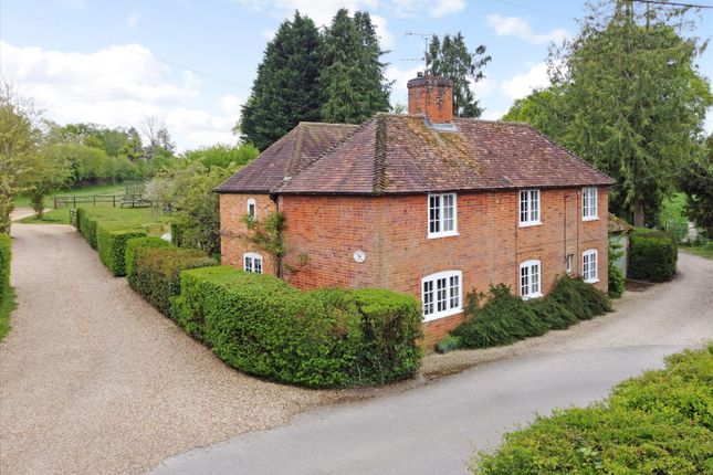 4 bed detached house for sale in Wedmans Lane, Rotherwick, Hook, Hampshire RG27