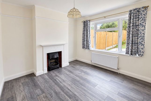 22a, Oakleigh Crescent, London photo 3