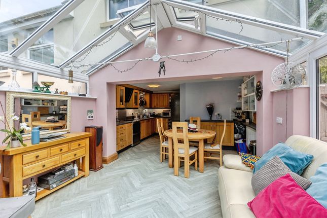 20, Blaisedell View, Bristol photo 4
