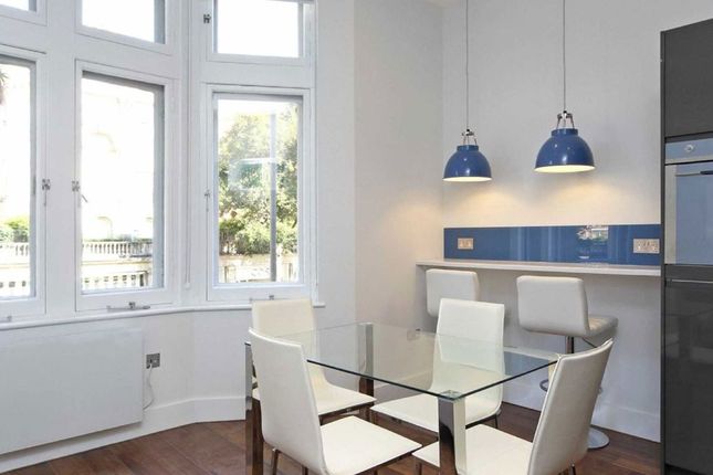 Flat 1, 139, Kensington High Street, London photo 2