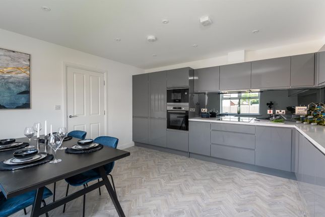 7, Woodlands Place, Pontefract photo 3