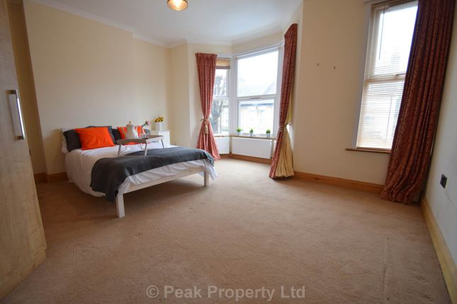 Thumbnail Room to rent in Napier Avenue, Southend On Sea