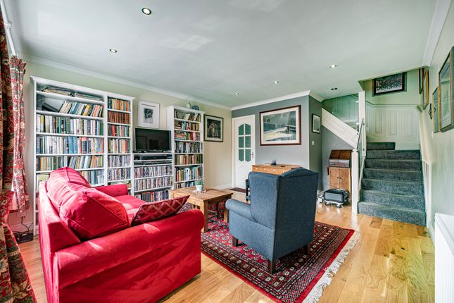 90 Mill Crescent, Glasgow photo 4
