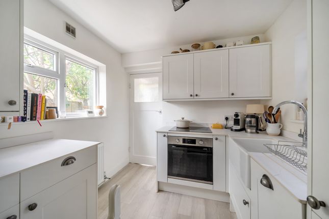 20, Nelson Road, Horsham photo 4