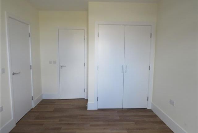 Flat 9 6 Brooklands Square, Milton Keynes photo 5