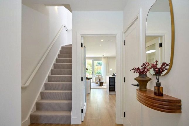 New Build 3,, Edwin Road, Twickenham photo 2