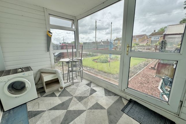 15, Brydon Crescent, Durham photo 2